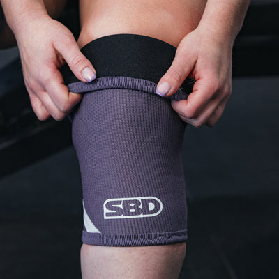 ASPIRE POWERLIFTING KNEE SLEEVES