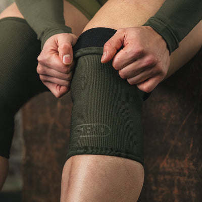 Resolve Powerlifting Knee Sleeves